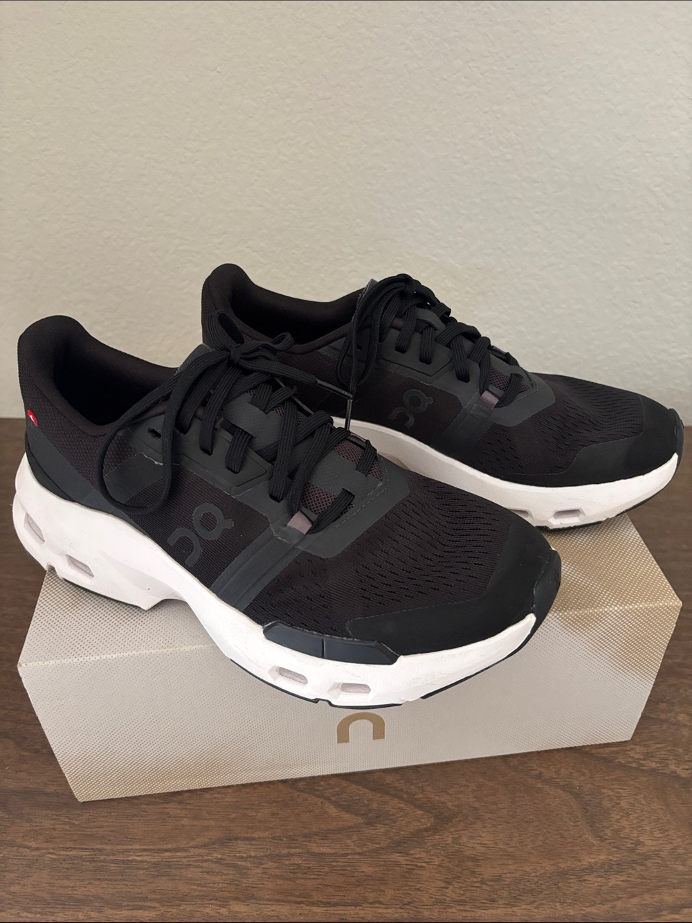 On Cloud Black & White Cloudpulse Sneakers